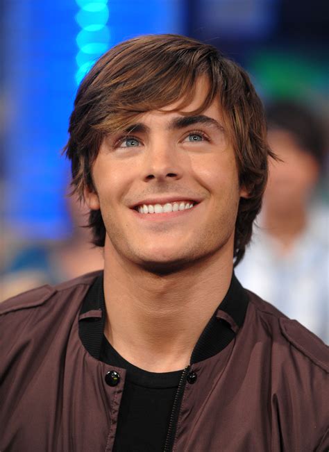 Zac Efron .